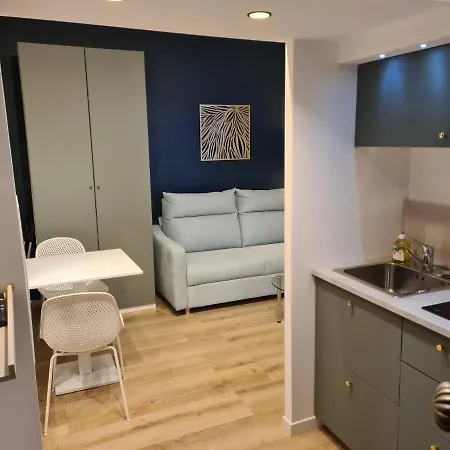 700 M Du Palais Et Croisette - Le St Jean Apartamento *
